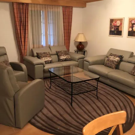 Ferienwohnung Zeppelin Апартаменты *